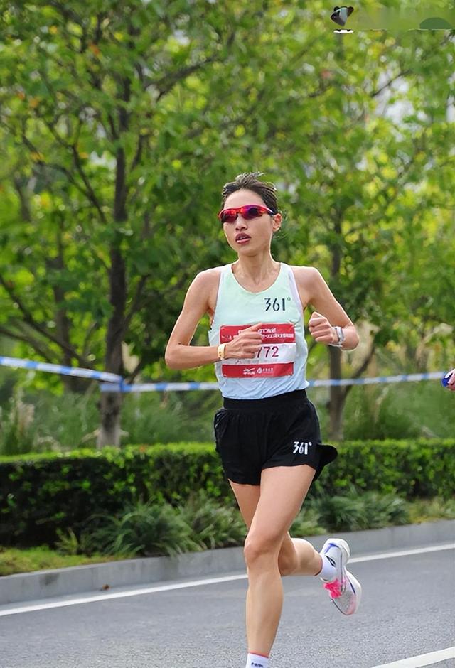 张水华不再回避！公开坦白离职原因，违规处分风波12月就尘埃落定