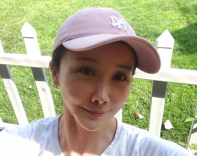 陪睡陪玩是冰山一角？又一女演员曝内娱潜规则，原来岳云鹏没说谎