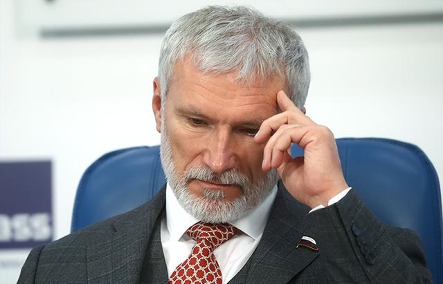 普京拿捏到特朗普软肋，在委内瑞拉反将一军：美军不敢轻举妄动了