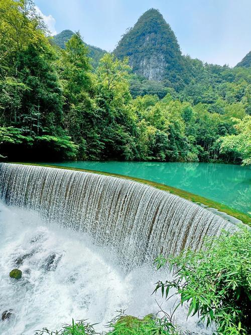 两性关系：人到晚年，如有异性靠近，不是桃花开，是你心里开了光