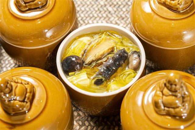 鱼翅花胶蛇白鸽汤 2025年花胶鱼翅汤功效与作用