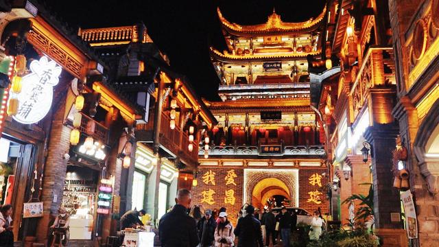 毁于地震的西昌600年古城，重获新生，明代古城拔地而起