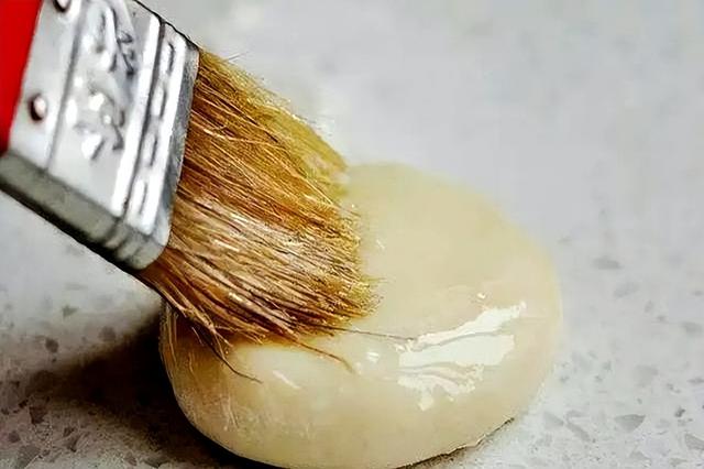 怎么烙饼不硬？教你一招，多加1料，油饼又软又多层，好吃不发硬