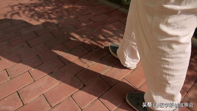 年纪大了要少走路？医生告诫：到了60岁以后，这4件事一定要避开
