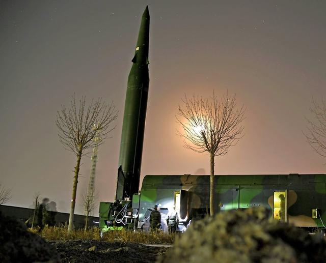 特朗普政府沉默几天后，亲自下场给日本撑腰，反对中国在台海武统