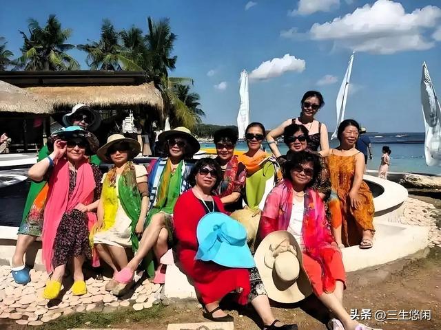 为何现在旅游景区里，游客都以中老年妇女居多，其实原因并不复杂