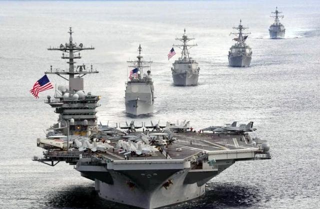 美军陷泥潭！特朗普硬推35000吨巨舰，重走希特勒沉没战舰的老路