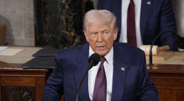 哈马斯宁死不缴械！特朗普强硬派兵进驻加沙，以色列竟成最后赢家