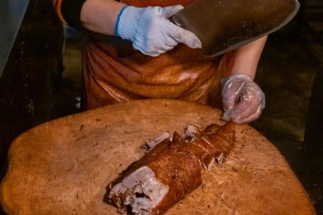 周末出国！高铁20min直达最美异域小城！风光极致美食无敌，入秋满城银杏美哭！