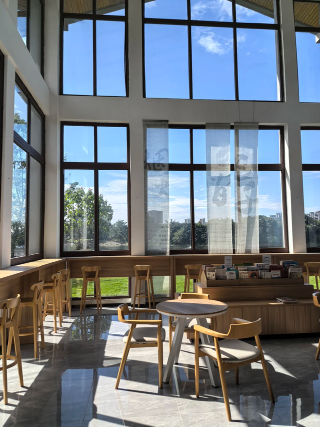 成都这个公园胜过绕城绿道，含氧量达100%，地铁3号线直达！