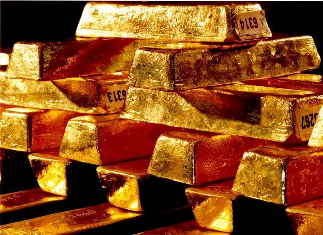 黄金破4000美元，它凭什么再创历史新高！暴涨后会跌么？