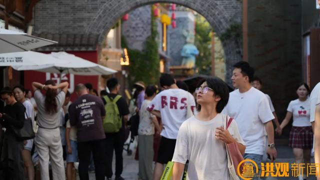 网络名人齐聚南昌，聚焦“文旅新地标”与“硬科技高地”