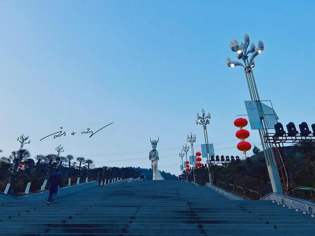 全世界最高苗族女神雕像,藏在黔东南?竟比美国自由女神像还高!