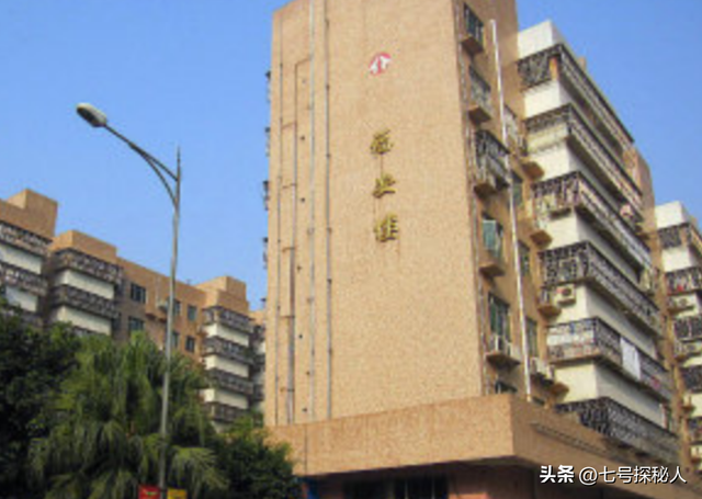 翻牌睡觉、狂生私生子，年过7旬的他还在拼命播种，究竟图啥？