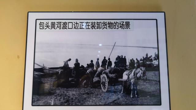 包头天下黄河第一村，靠着黄河边，风景还是不错的