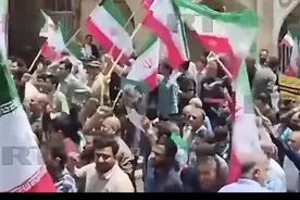 伊朗爆发全国性示威 民众高呼：“血债血还”图片