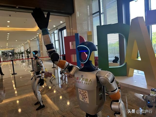 机器人训练遇瓶颈？清华和上海AI Lab出新招，缺数据也能冲 SOTA