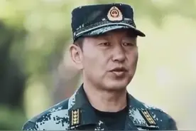 参加反恐生死战15次，荣立15次战功，后任武警山鹰突击队首任队长图片