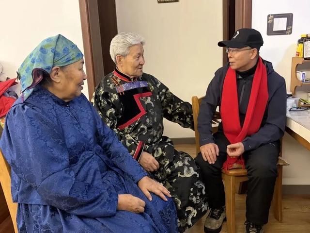 探险家雷殿生深入鄂温克族自治旗助力非遗 “活态传承”