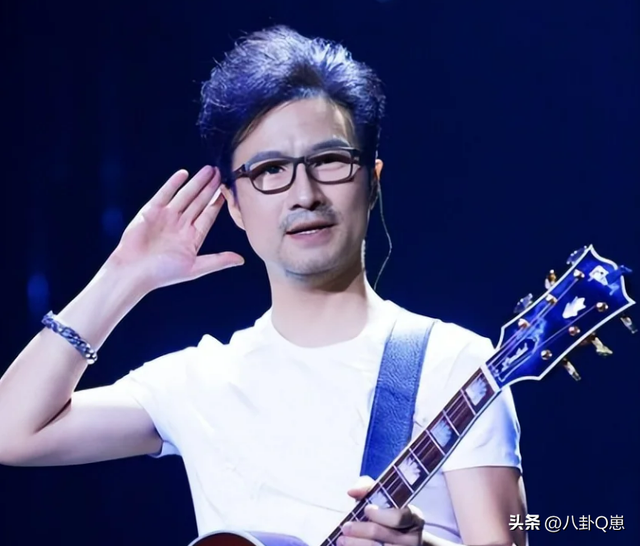 “牡丹花下死，做鬼也风流”！这一次，谁也救不了喜新厌旧的汪峰