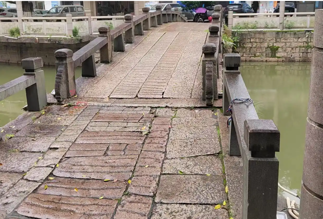 温州万里桥：一对夫妻，一群生意人，一座万利桥