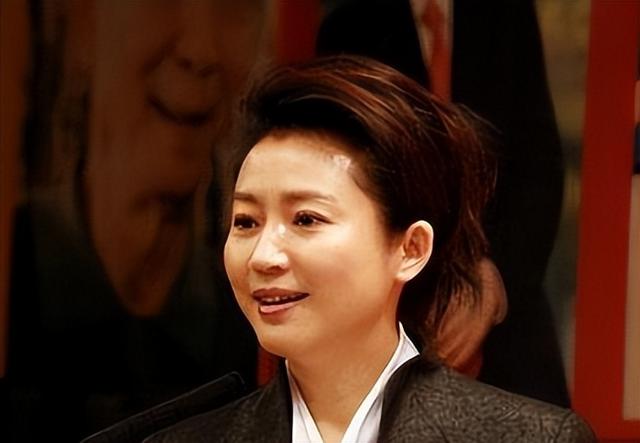 善恶终有报，57岁央视女主持王小丫，原来早已经走上另一条大路