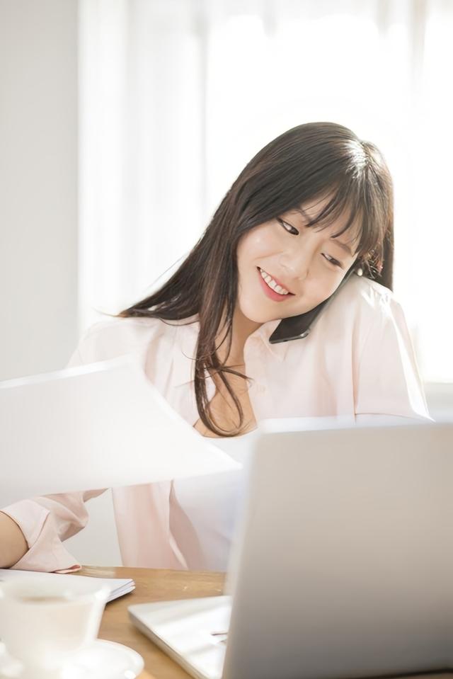 两性交往，女生发“嗯嗯	”是什么意思，男人一定要懂