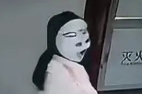 “面具女”恐吓幼童后续！闹事者已找到，父母发声，已看心理医生图片