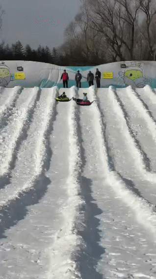 80米超长冰滑梯又双叒来啦！还有企鹅巡游