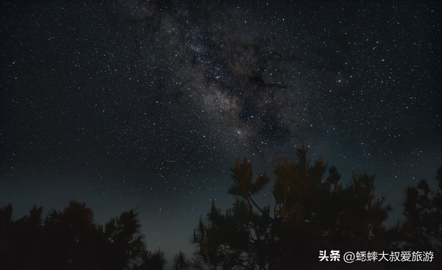 因爆火而实行预约制的杭州名山太绝了，有云海、日出、雾凇、雪景