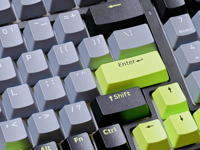 一把键盘搞定游戏、办公和桌搭？雷柏 V700DIY-98 真能做到
