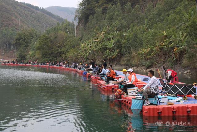 观民俗、品美食、赏江景！贵州册亨开启暖冬游