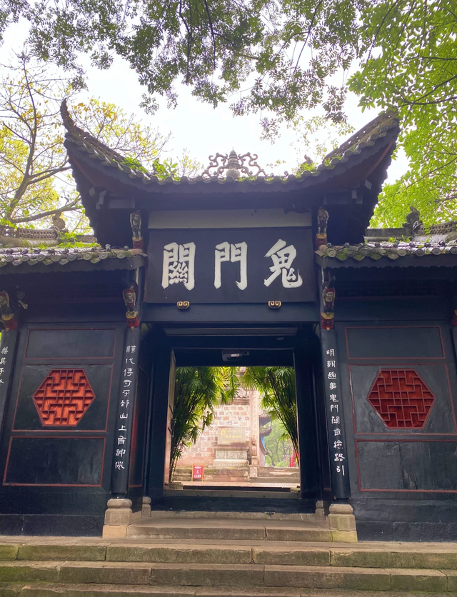 曾年入百万游客，一座"鬼文化"带火的城市，如今“鬼”都不去了？