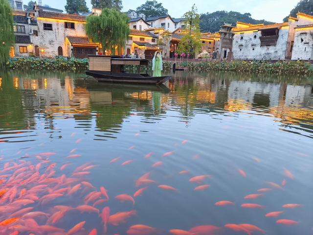 江西五日自由行：婺源弦高古城 《二十三》(2025·10·30～11·3)