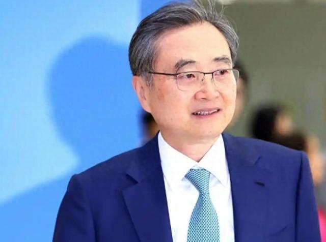 当着美国人的面，韩外长一句话闯下大祸！中国罕见没吭声，不到24小时，李在明紧急认错