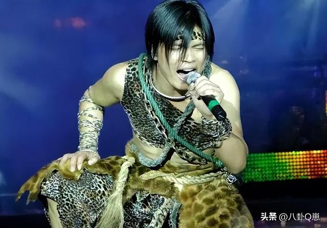 星光大道多位歌手现状：欠债百万住桥洞、锒铛入狱，大多无人问津