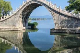 福不可享尽，利不可占尽，事不可做尽，话不可言尽图片