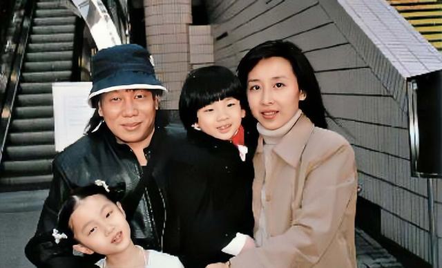 一路走好！香港知名演员举行出殡仪式，心脏衰竭抢救七小时离世