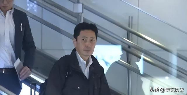 日本外务省高官紧急访华：比起替高市灭火，他有更急的事要找中国