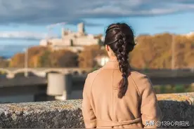 我62岁，当年为了参加工作，嫁给了腿瘸的老公，如今日子越过越好图片