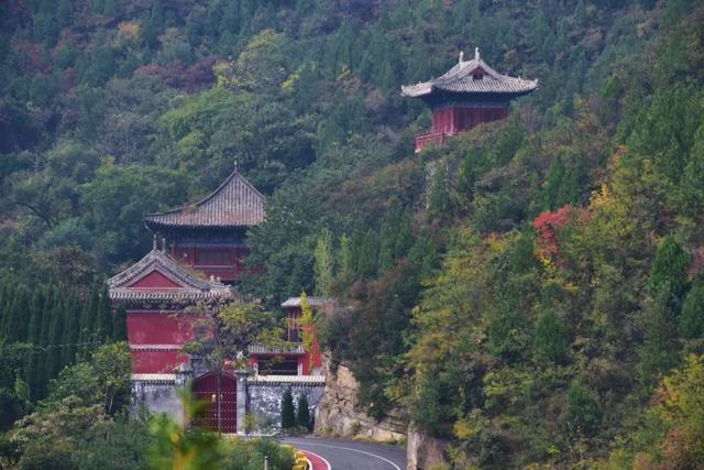 巩义青龙山的秋天美成壁纸，随手一拍都是大片！