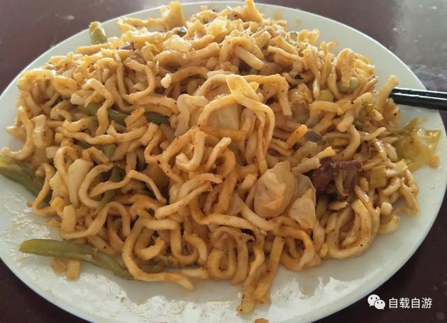 乌海 内蒙新城 周总理定名 成吉思汗铜像是城市地标 蒙餐汉餐各具特色