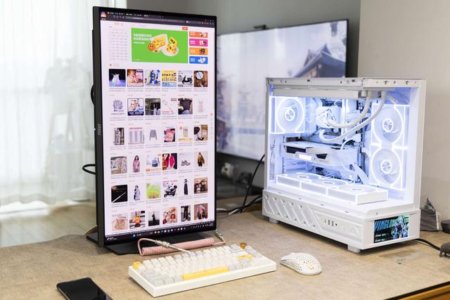 游戏玩家的顶级享受，微星电竞显示器MAG 272UP QD-OLED X24流光