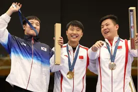 巴黎奥运会金牌榜，中国1日2金，力压美国登顶，男女三篮金牌产生图片