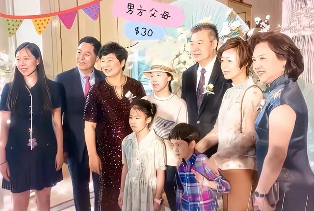 恩爱了16年，44岁张怡宁正绚烂如花，大20岁的丈夫徐威却衰老萎缩