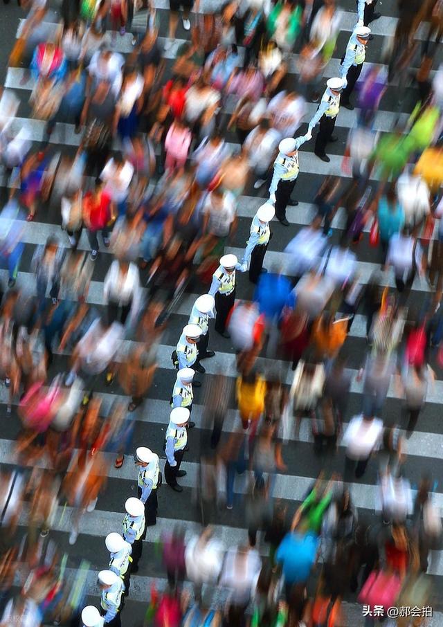 大白天用慢门？3 个 “反常识” 技巧，拍出别人拍不出的画面