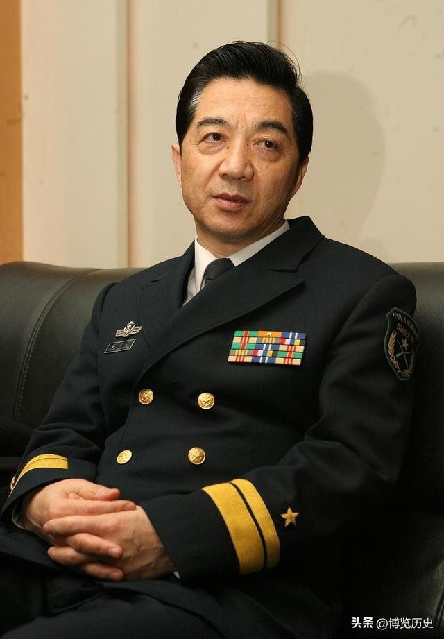 2100枚核弹24小时待命，张召忠曾发出警告：一旦开战，无处可逃