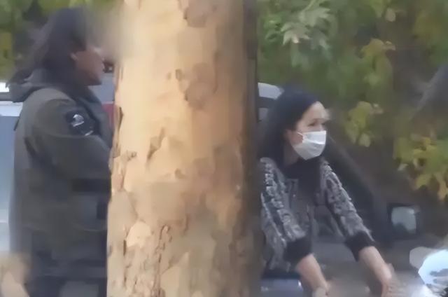 演员江一燕官宣离婚