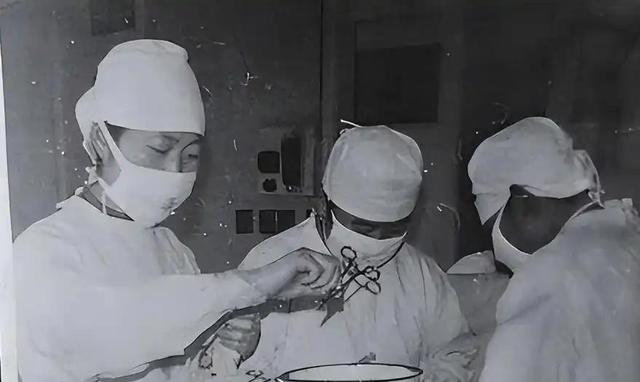 毛主席遗体至今仍面色红润，但防腐费用每年需上亿元，是真是假？