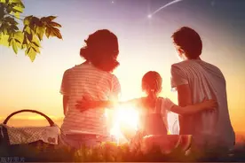 为什么父母倾尽了所有，却得不到子女的感恩？看完你就清醒了图片